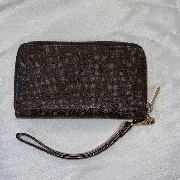 Michael Kors Initial Wristlet/Walker. Size Small. Brown/Tan‎ - Picture 2 of 8
